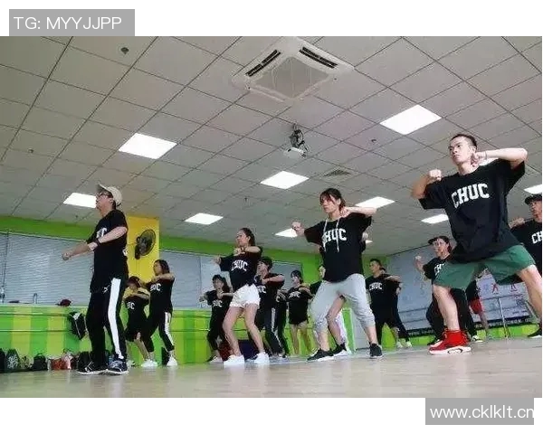 成都街舞队速度对比深度解析与精彩表现全景展示