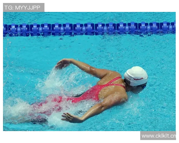 蝶泳技术提升全攻略从基础训练到竞赛实战全面解析 蝶泳技术提升全攻略从基础训练到竞赛实战全面解析